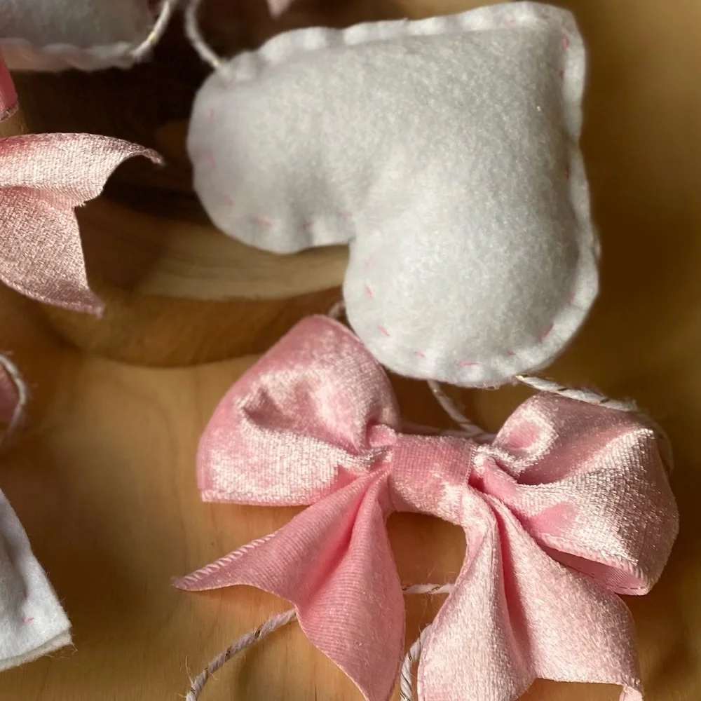 Valentine’s Day Garland Velvet Bows, Felt Hearts Soft Pink, White & Gold Decor